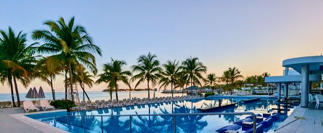 First Hand Exclusive on All-Inclusive resorts Jamaica Montego Bay Jamaica Riu Reggae adults-only resort 